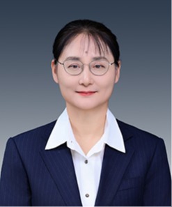 卢霏
